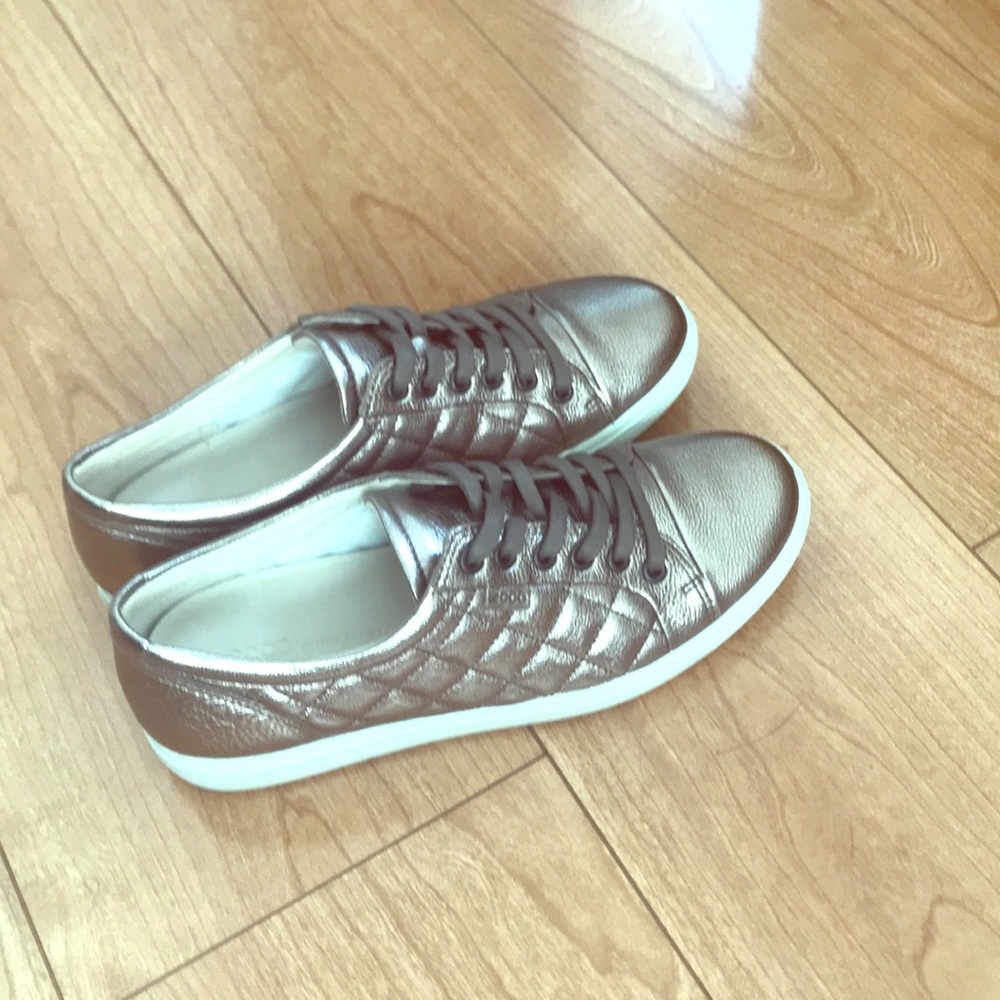 Brand New quilted Ecco sneakers